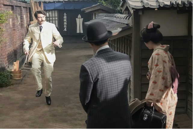 スキップを教えるヘブン