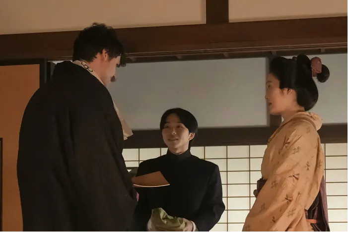 ヘブン宅を訪れた小谷君