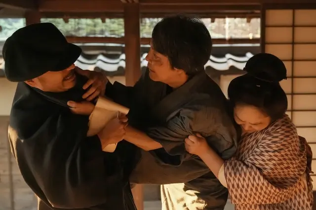 梶谷につかみかかる司之介